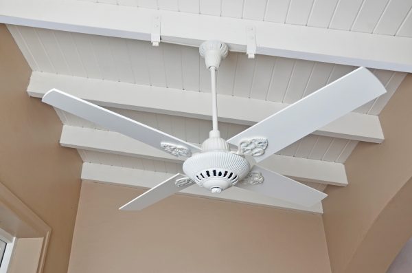 Ventilador GÉNOVA Fundición blanco palas de madera. Tono blanco - Imagen 4
