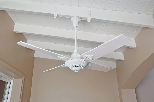 Ventilador GÉNOVA Fundición blanco palas de madera. Tono blanco - Imagen 5