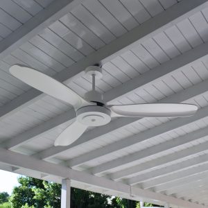 Ventilador BRESCIA. Palas de madera maciza "Paraíso" laqueada en blanco