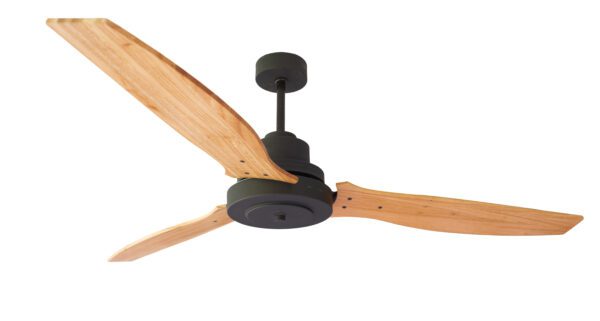 Ventilador MODENA cuerpo negro. Palas de madera maciza "Paraíso" laqueada en natural.