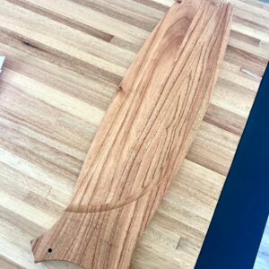 Ventilador BRESCIA cuerpo negro. Palas de madera maciza "Paraíso" laqueada natural